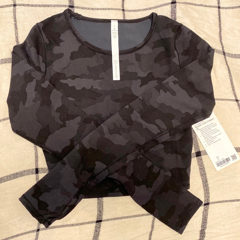 Wunder Train Cropped Long Sleeve!